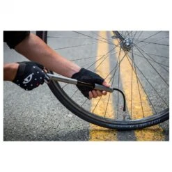 Blackburn Core Slim - Minipompe -Schwaelbe Magasin blackburn core slim minipompe detail 5